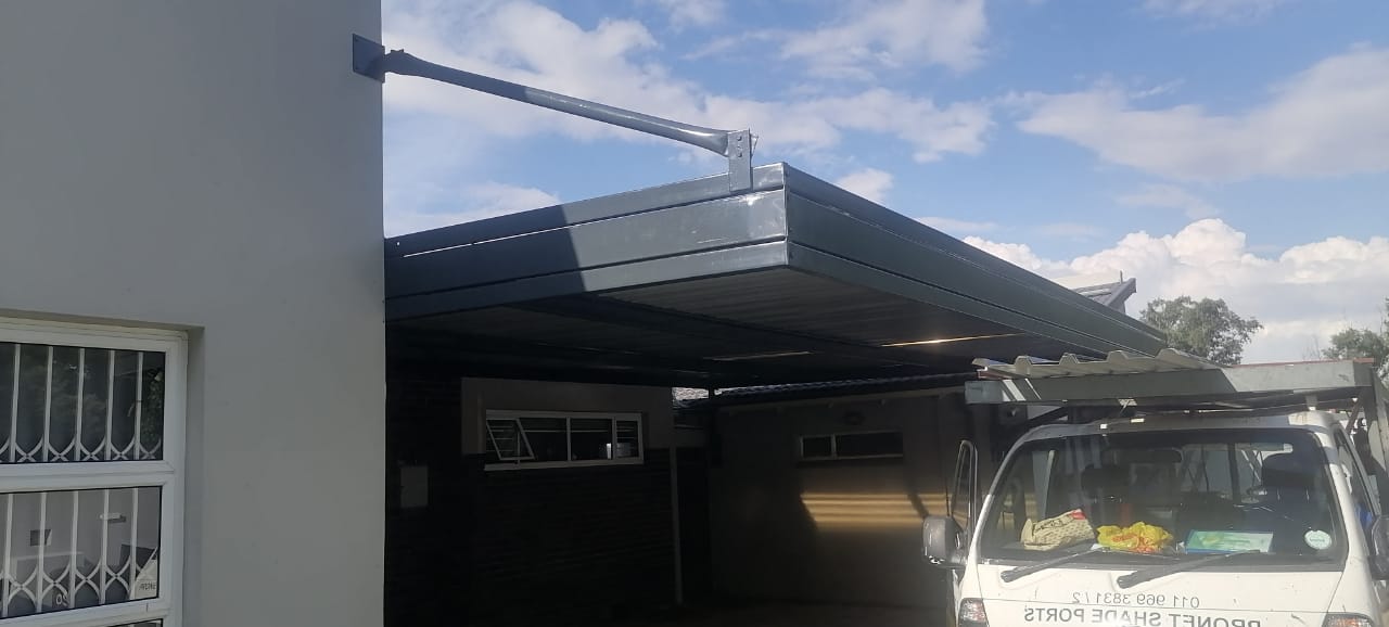 Single steel carport installation in Boksburg Gauteng